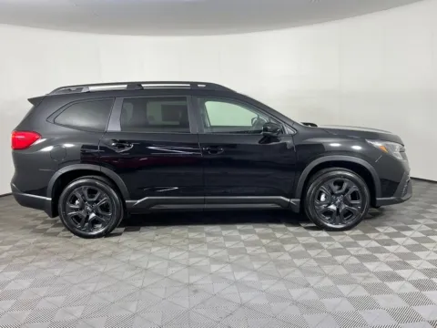 More photos of 2025 Subaru Ascent Onyx Edition Touring at Subaru Longview, WA
