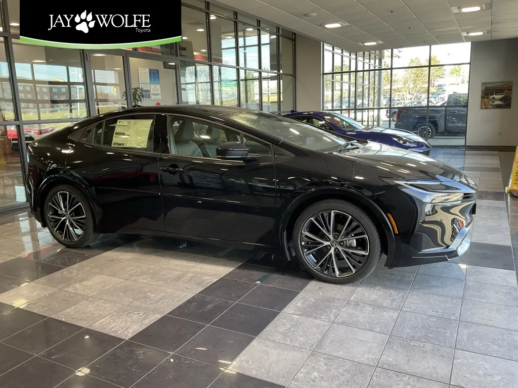 Black 2026 Toyota Prius XLE for sale in Kansas City, MO