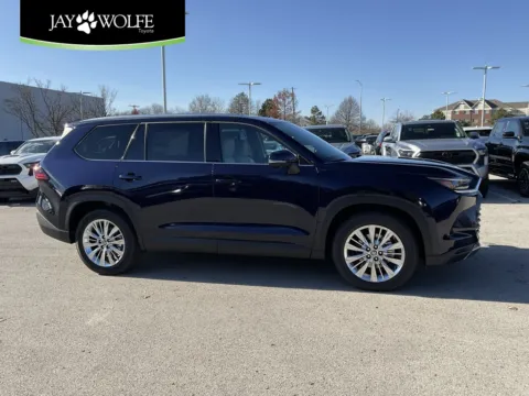 Blue 2026 Toyota Grand Highlander Platinum for sale in Kansas City, MO