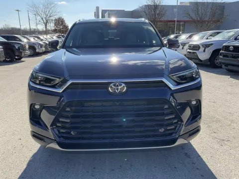 Photos of 2026 Toyota Grand Highlander Platinum for sale in Kansas City, MO at Jay Wolfe Toyota