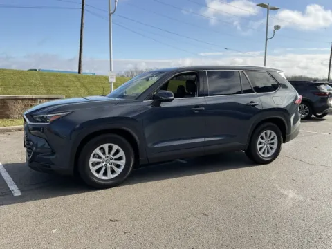Another view of 2025 Toyota Grand Highlander XLE for sale in Kansas City, MO at Jay Wolfe Toyota