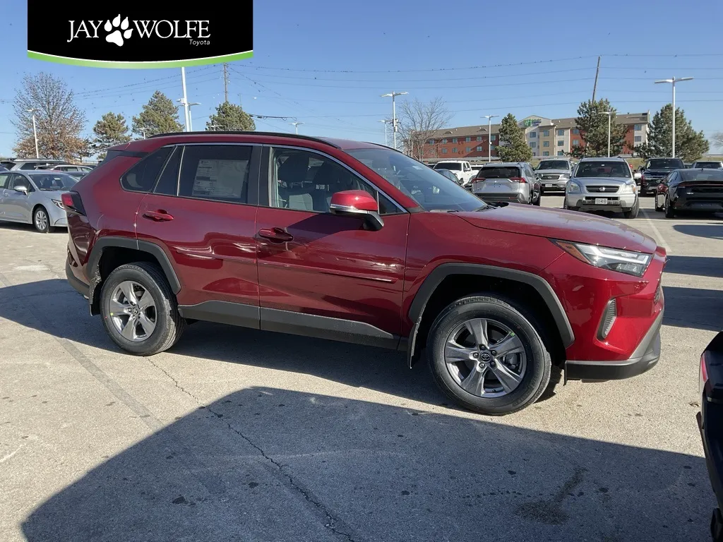 2025 Toyota RAV4 XLE for sale in Kansas City, MO