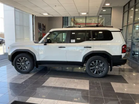 More photos of 2026 Toyota Land Cruiser at Jay Wolfe Toyota, MO