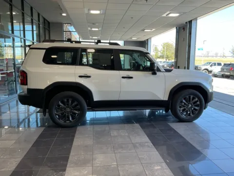 More photos of 2026 Toyota Land Cruiser at Jay Wolfe Toyota, MO