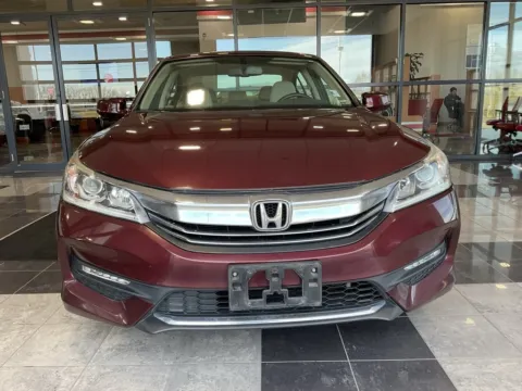 Photos of 2017 Honda Accord EX-L for sale in Kansas City, MO at Jay Wolfe Toyota