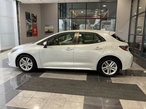 More photos of 2021 Toyota Corolla Hatchback SE at Jay Wolfe Toyota, MO
