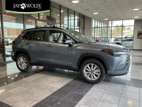 Black 2026 Toyota Corolla Cross LE for sale in Kansas City, MO