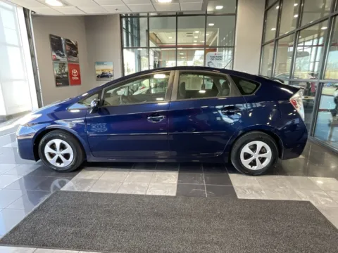 More photos of 2015 Toyota Prius Three at Jay Wolfe Toyota, MO