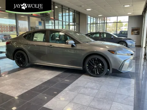 Black 2026 Toyota Camry SE for sale in Kansas City, MO