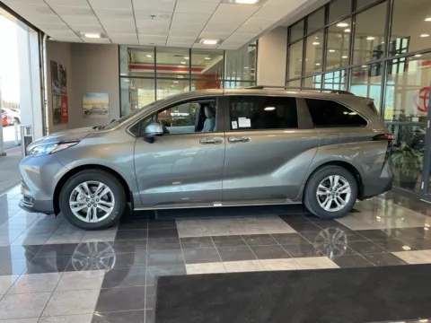 Another view of 2026 Toyota Sienna XLE for sale in Kansas City, MO at Jay Wolfe Toyota