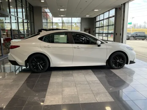 More photos of 2026 Toyota Camry SE at Jay Wolfe Toyota, MO