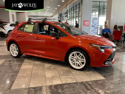 Black 2026 Toyota Corolla Hatchback SE for sale in Kansas City, MO