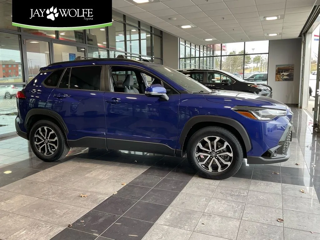 2023 Toyota Corolla Cross Hybrid SE for sale in Kansas City, MO