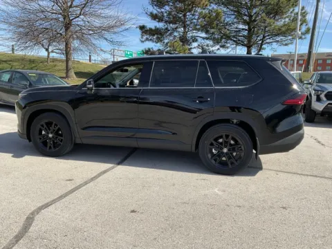 More photos of 2026 Toyota Grand Highlander Platinum at Jay Wolfe Toyota, MO