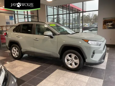 Gray 2021 Toyota RAV4 XLE for sale in Kansas City, MO