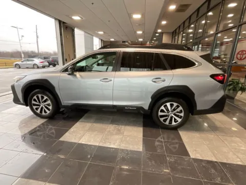 More photos of 2024 Subaru Outback Premium at Jay Wolfe Toyota, MO