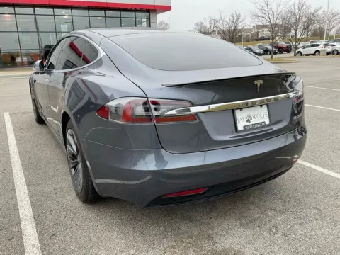 More photos of 2020 Tesla Model S Performance at Jay Wolfe Toyota, MO