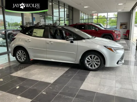 Black 2026 Toyota Corolla Hatchback SE for sale in Kansas City, MO