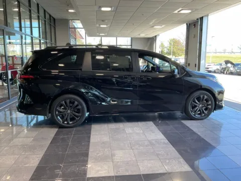 More photos of 2026 Toyota Sienna XSE at Jay Wolfe Toyota, MO