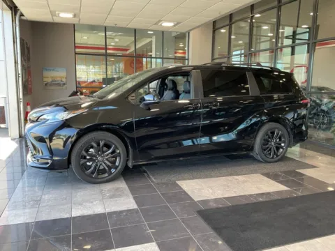 Another view of 2026 Toyota Sienna XSE for sale in Kansas City, MO at Jay Wolfe Toyota