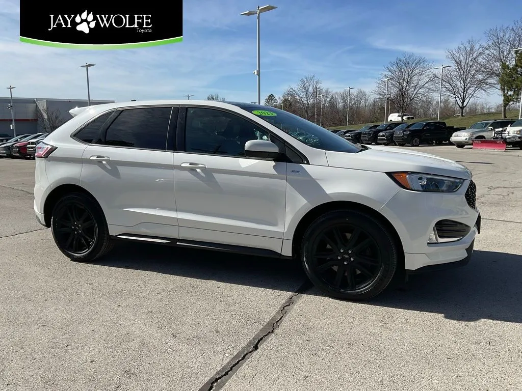 White 2023 Ford Edge ST Line for sale in Kansas City, MO