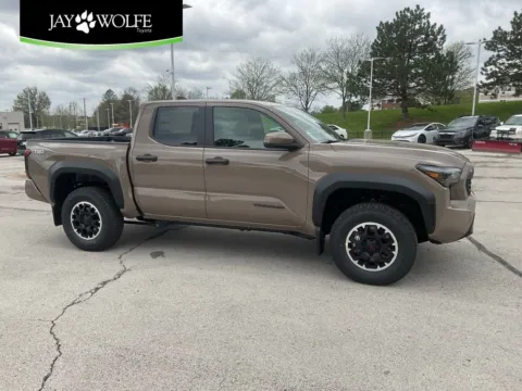 Black 2026 Toyota Tacoma TRD Off-Road for sale in Kansas City, MO