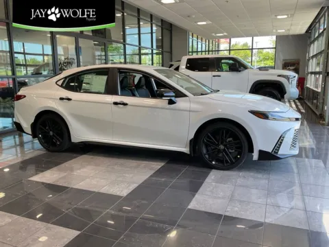 White 2026 Toyota Camry SE Nightshade for sale in Kansas City, MO