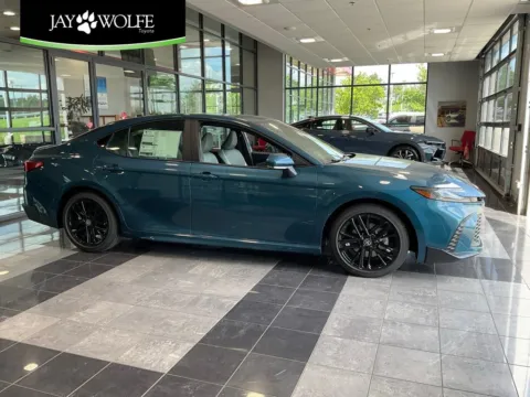 Black 2026 Toyota Camry SE for sale in Kansas City, MO