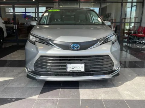 Photos of 2021 Toyota Sienna XLE for sale in Kansas City, MO at Jay Wolfe Toyota