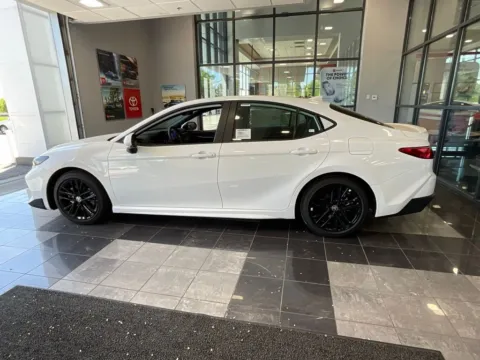 More photos of 2026 Toyota Camry SE at Jay Wolfe Toyota, MO