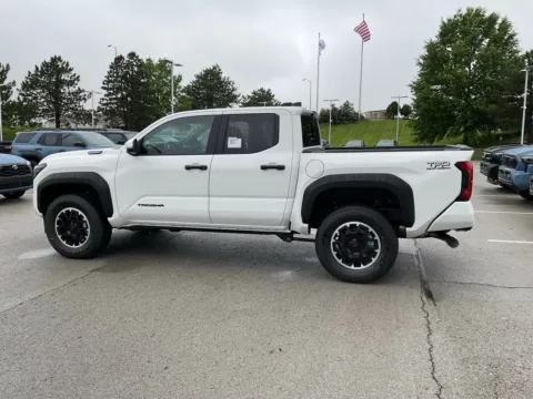 More photos of 2026 Toyota Tacoma Hybrid TRD Off Road at Jay Wolfe Toyota, MO