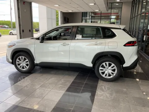 More photos of 2026 Toyota Corolla Cross L at Jay Wolfe Toyota, MO
