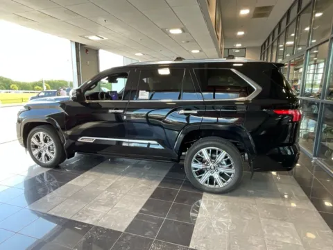 More photos of 2026 Toyota Sequoia Capstone at Jay Wolfe Toyota, MO
