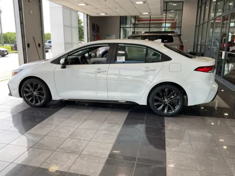More photos of 2026 Toyota Corolla SE at Jay Wolfe Toyota, MO