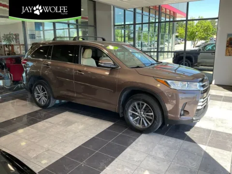 Unknown 2017 Toyota Highlander XLE for sale in Kansas City, MO