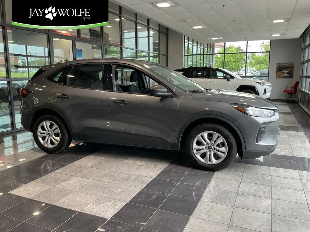 Gray 2023 Ford Escape for sale in Kansas City, MO