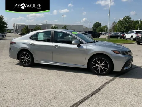 Silver 2024 Toyota Camry SE for sale in Kansas City, MO