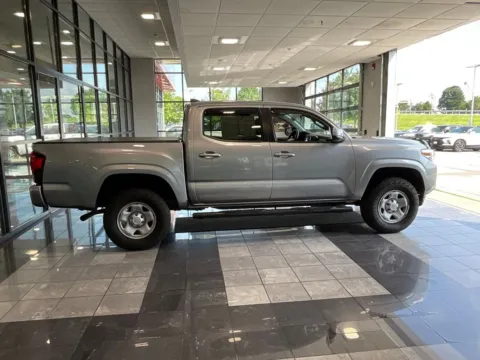 More photos of 2019 Toyota Tacoma SR at Jay Wolfe Toyota, MO