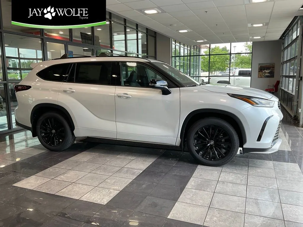 Unknown 2026 Toyota Highlander XSE for sale in Kansas City, MO