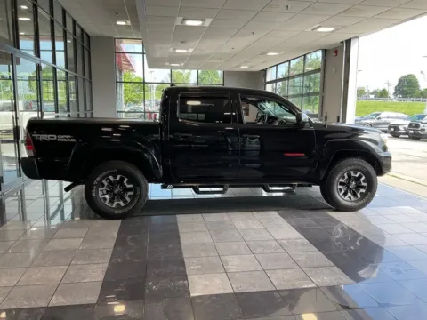 More photos of 2015 Toyota Tacoma at Jay Wolfe Toyota, MO
