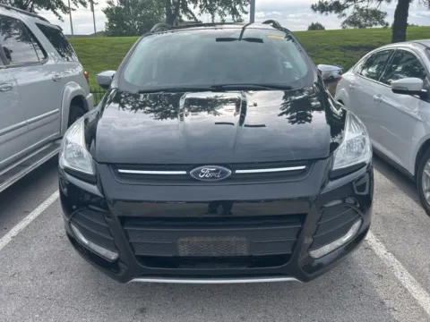 Photos of 2016 Ford Escape SE for sale in Kansas City, MO at Jay Wolfe Toyota