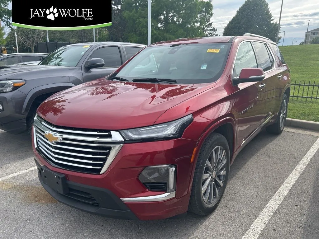 Red 2023 Chevrolet Traverse Premier for sale in Kansas City, MO