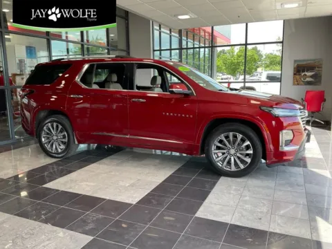 Red 2023 Chevrolet Traverse Premier for sale in Kansas City, MO