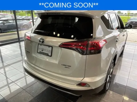 More photos of 2018 Toyota RAV4 Limited at Jay Wolfe Toyota, MO