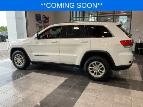 More photos of 2018 Jeep Grand Cherokee Laredo E at Jay Wolfe Toyota, MO