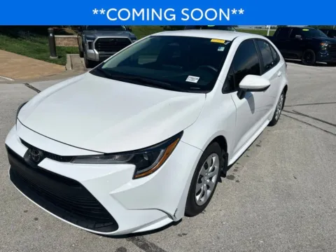 White 2024 Toyota Corolla LE for sale in Kansas City, MO
