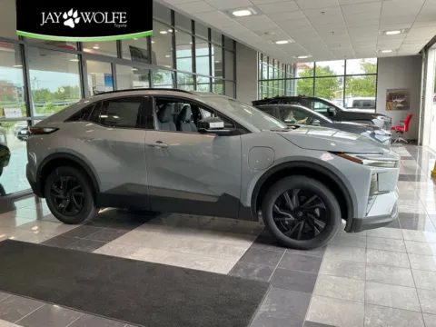 Unknown 2026 Toyota C-HR SE for sale in Kansas City, MO