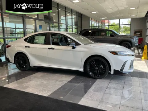 White 2026 Toyota Camry SE Nightshade for sale in Kansas City, MO