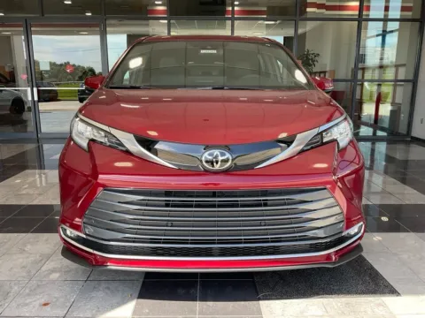 Photos of 2026 Toyota Sienna Limited for sale in Kansas City, MO at Jay Wolfe Toyota