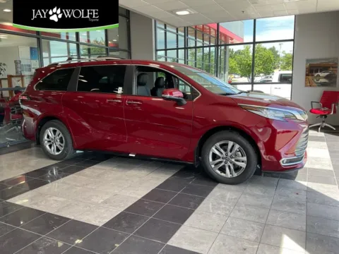 Red 2026 Toyota Sienna Limited for sale in Kansas City, MO
